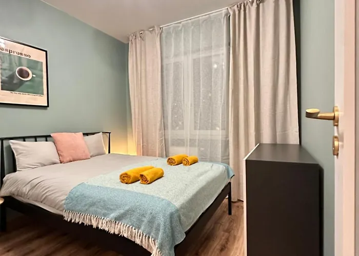 Momoapart - By The Odra River - Free Parking Spot